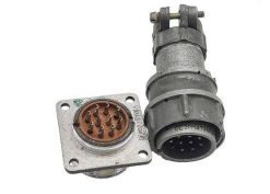 کانکتور نظامی روسی 33*33 قطر 24 میلیمتر 10PIN