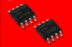 MAX1232CSA-SMD