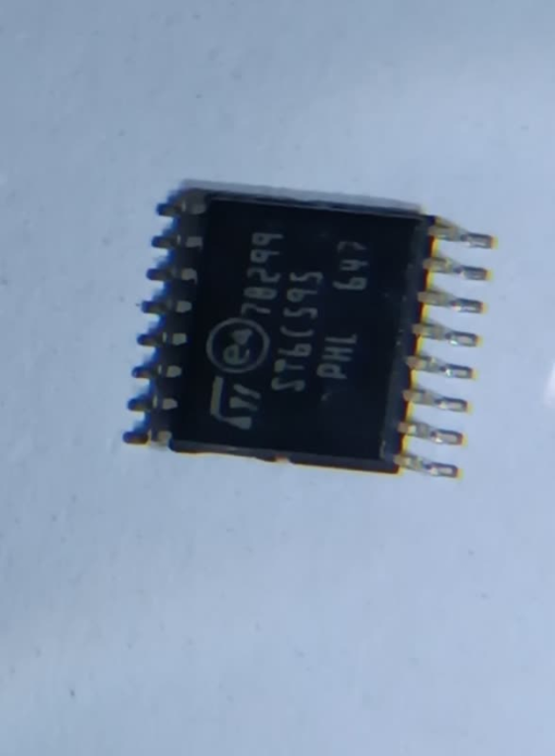 STPIC6C595